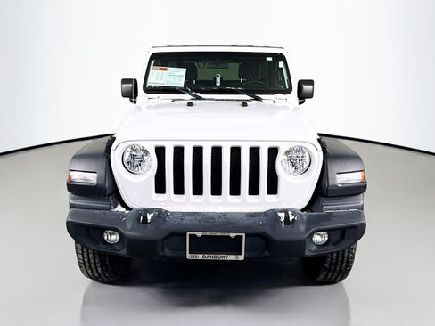 Used 2020 Jeep Wrangler Sport image 6
