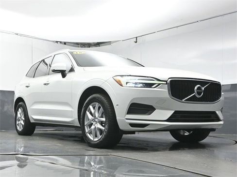 Used 2018 Volvo XC60 T5 Momentum w/ Vision Package image 33