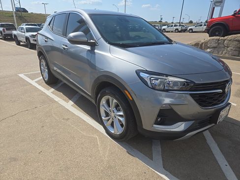 Used 2023 Buick Encore GX Preferred w/ Cold Weather Comfort Package FWD image 2