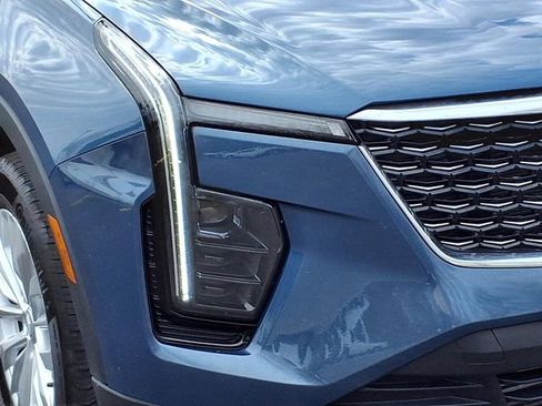 Used 2024 Cadillac XT4 Luxury w/ Cold Weather Package AWD/4WD image 29