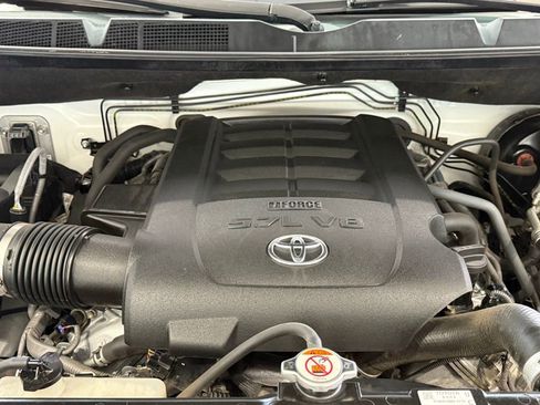 Used 2019 Toyota Tundra SR5 w/ SR5 Upgrade Package RWD image 31