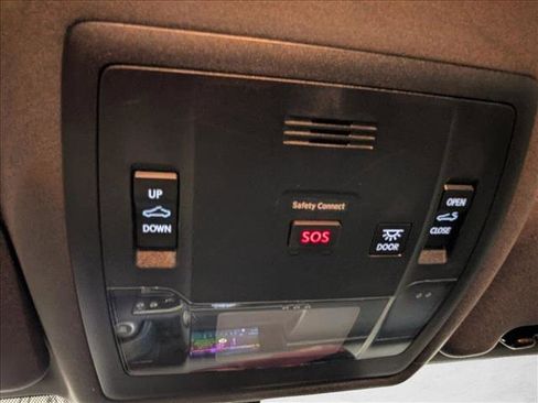 Used 2015 Lexus RC 350 w/ Navigation System Package RWD image 17