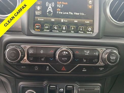 Certified 2022 Jeep Wrangler Unlimited Sahara w/ Cold Weather Group AWD/4WD image 24