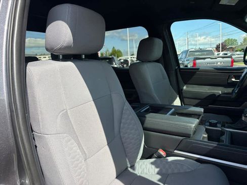 Used 2025 Toyota Tundra SR5 w/ SR5 Convenience Package AWD/4WD image 5
