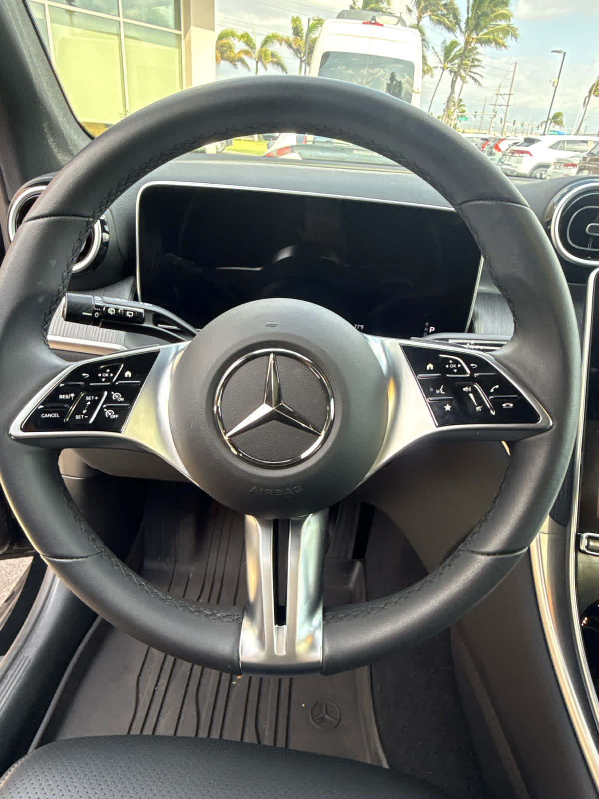 Used 2026 Mercedes-Benz GLC 300 image 11