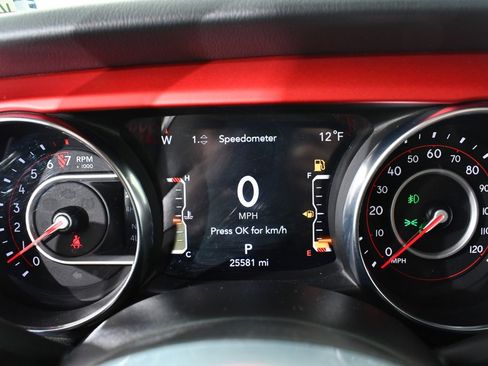 Used 2019 Jeep Wrangler Unlimited Rubicon image 27