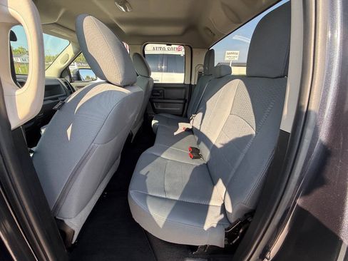 Used 2019 RAM 1500 Express w/ Express Value Package AWD/4WD image 12