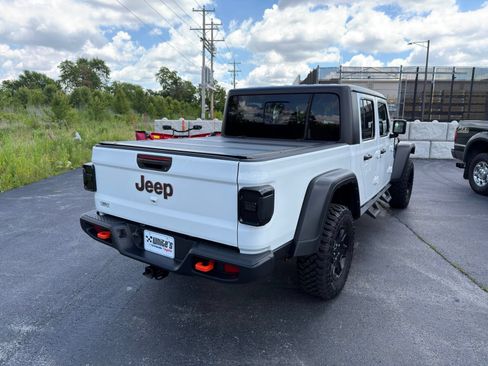 Used 2022 Jeep Gladiator Mojave w/ Cold Weather Group AWD/4WD image 7