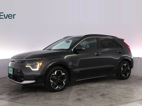Used 2023 Kia Niro Wave FWD image 17