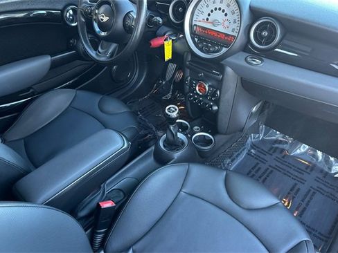 Used 2011 MINI Cooper S image 19