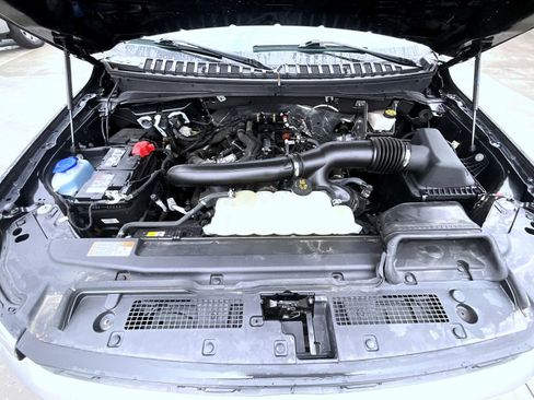 Used 2024 Ford Expedition XLT image 29