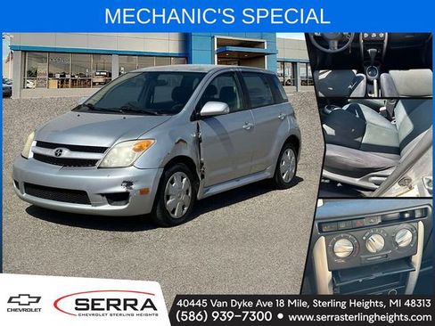 Used 2006 Scion xA FWD image 1