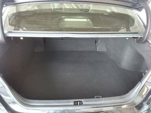 Used 2018 Toyota Camry SE w/ Convenience Package FWD image 17