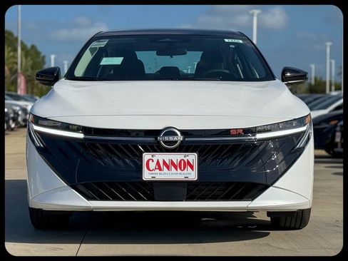 New 2026 Nissan Sentra SR FWD image 4