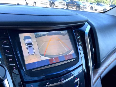 Used 2019 Cadillac Escalade Premium Luxury RWD image 29