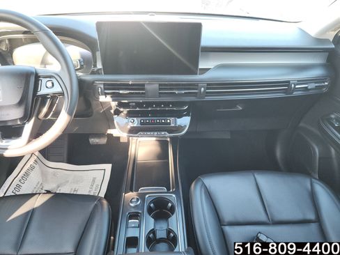 Used 2023 Lincoln Corsair AWD w/ Equipment Group 101A image 11