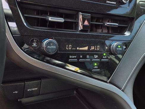 Used 2023 Toyota Camry SE w/ Convenience Package FWD image 7