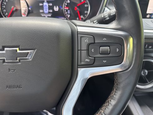 Used 2019 Chevrolet Blazer Premier w/ Sun and Wheels Package AWD/4WD image 29