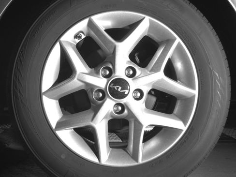 Used 2025 Kia Soul LX w/ LX Technology Package FWD image 19