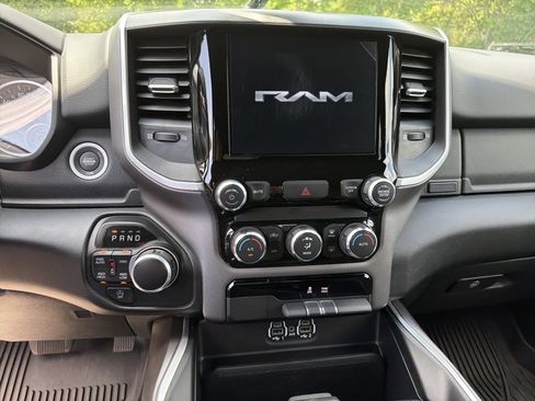 Used 2022 RAM 1500 Big Horn AWD/4WD image 17