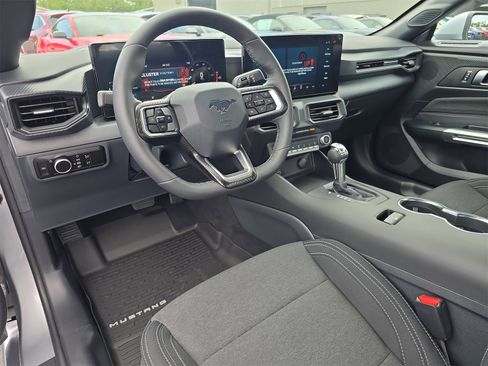 New 2025 Ford Mustang Coupe image 9