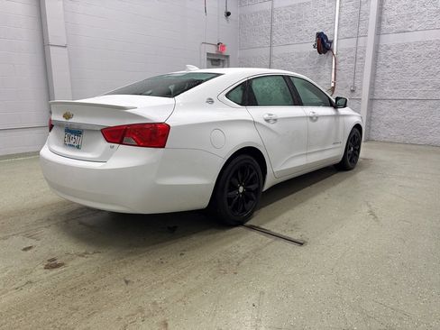 Used 2019 Chevrolet Impala LT image 3