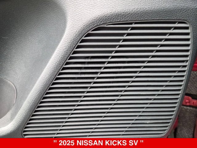 Certified 2025 Nissan Kicks SV AWD/4WD image 15
