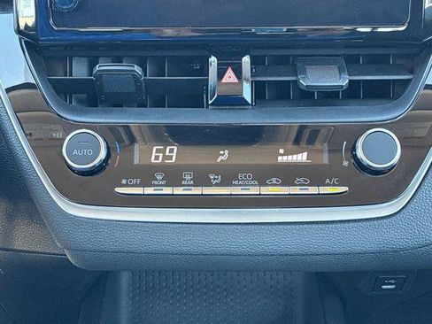 Certified 2025 Toyota Corolla LE FWD image 19