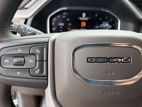 New 2026 GMC Sierra 2500 Denali w/ Denali Reserve Package AWD/4WD image 28