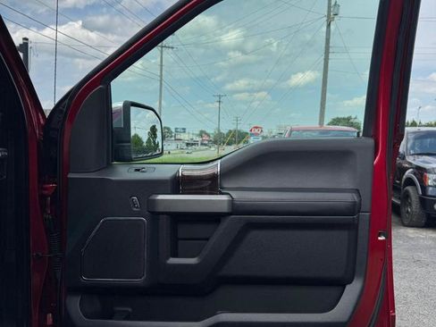 Used 2015 Ford F150 Platinum w/ Technology Package AWD/4WD image 20