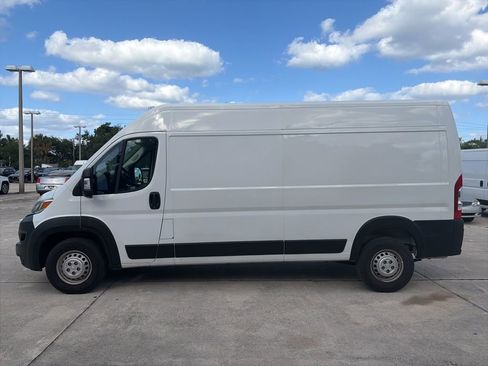 Used 2024 RAM ProMaster 2500 w/ Convenience Group image 6