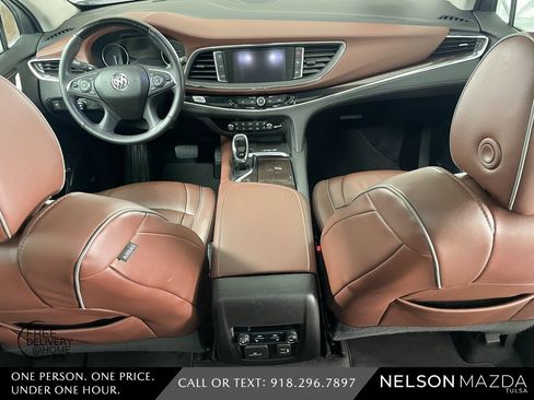 Used 2018 Buick Enclave Avenir w/ Avenir Technology Package image 50