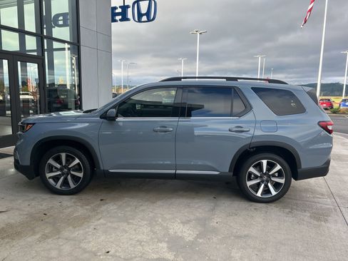Used 2023 Honda Pilot Elite image 8