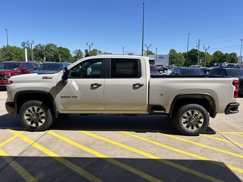 New 2026 Chevrolet Silverado 2500 Custom w/ Custom Value Package AWD/4WD image 10