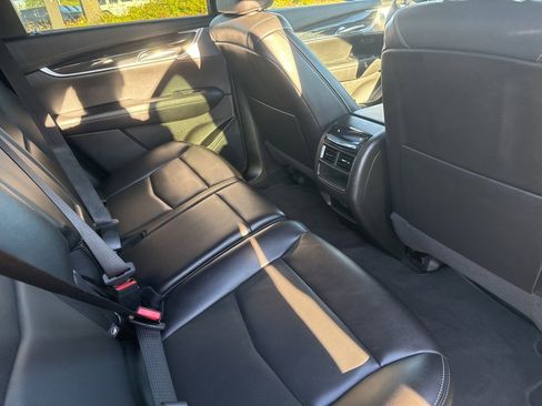 Used 2023 Cadillac XT5 Premium Luxury image 24