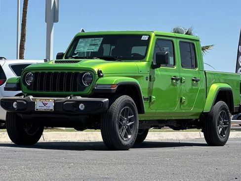 New 2026 Jeep Gladiator Sport AWD/4WD image 7