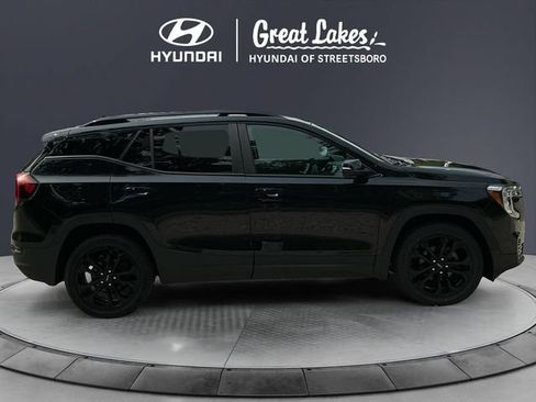 Used 2022 GMC Terrain SLE w/ Driver Convenience Package FWD image 7