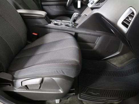 Used 2011 Chevrolet Equinox LT w/ Driver Convenience Package image 26