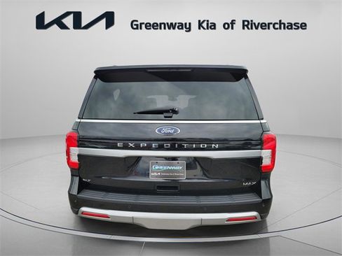 Used 2024 Ford Expedition Max XLT image 6