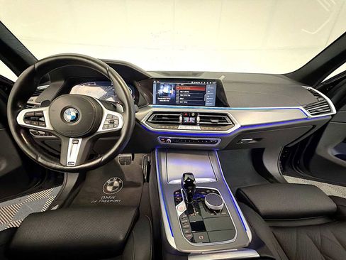 Used 2023 BMW X5 xDrive40i w/ M Sport Package AWD/4WD image 8
