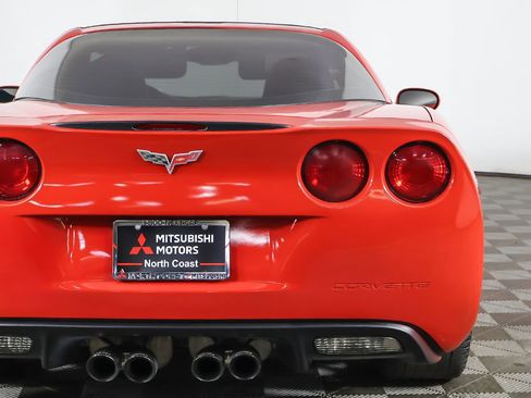 Used 2006 Chevrolet Corvette Coupe w/ Preferred Equipment Group RWD image 11