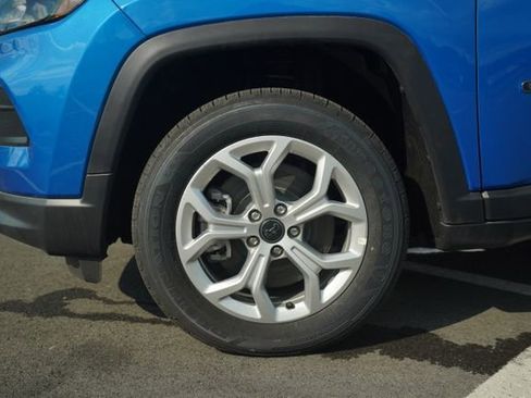 New 2025 Jeep Compass Sport image 9