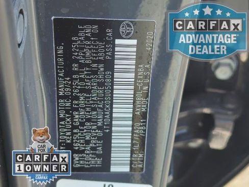 Used 2025 Toyota Camry LE image 31