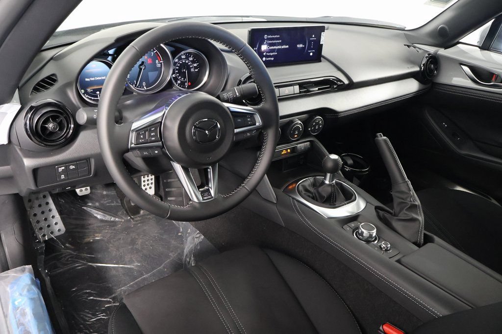 New 2026 MAZDA MX-5 Miata Club w/ Interior Package RWD image 5