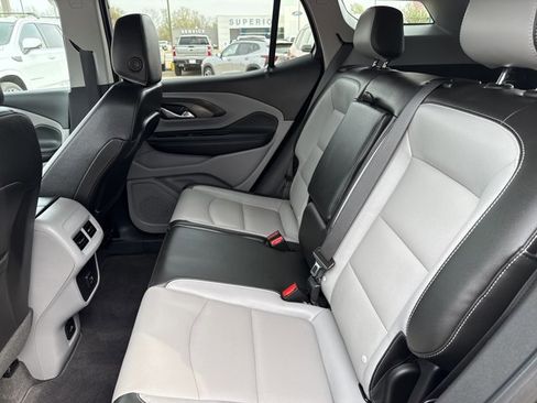 Used 2024 GMC Terrain SLT w/ Infotainment Package II AWD/4WD image 13