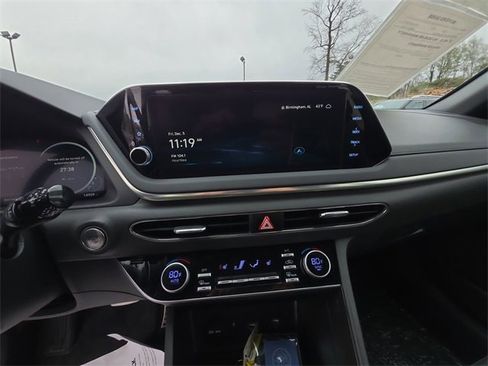 Used 2023 Hyundai Sonata SEL Plus w/ Cargo Package image 16