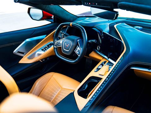 Used 2021 Chevrolet Corvette Stingray Premium Conv w/ Z51 Performance Package RWD image 20