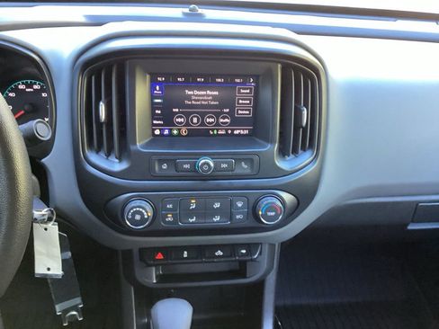 Used 2022 Chevrolet Colorado W/T w/ WT Convenience Package image 44