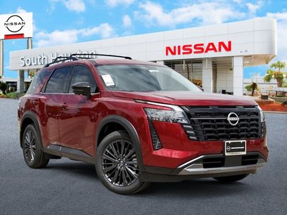 New 2026 Nissan Pathfinder SL w/ SL Premium Package (P04)