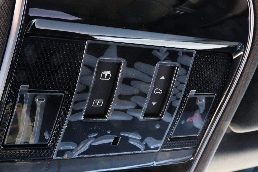 New 2027 Land Rover Range Rover Sport SE AWD/4WD image 29